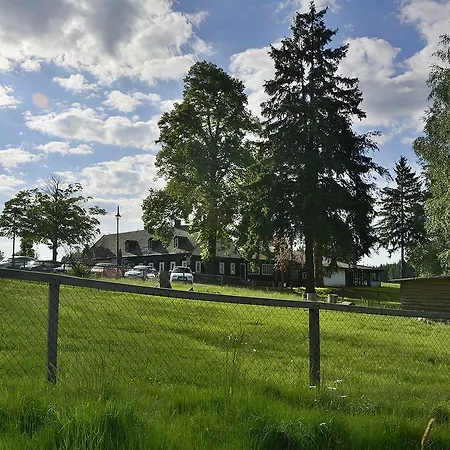 Konukevi Dymnik 3*